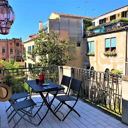 Ca' Dell'abate Terrace 公寓